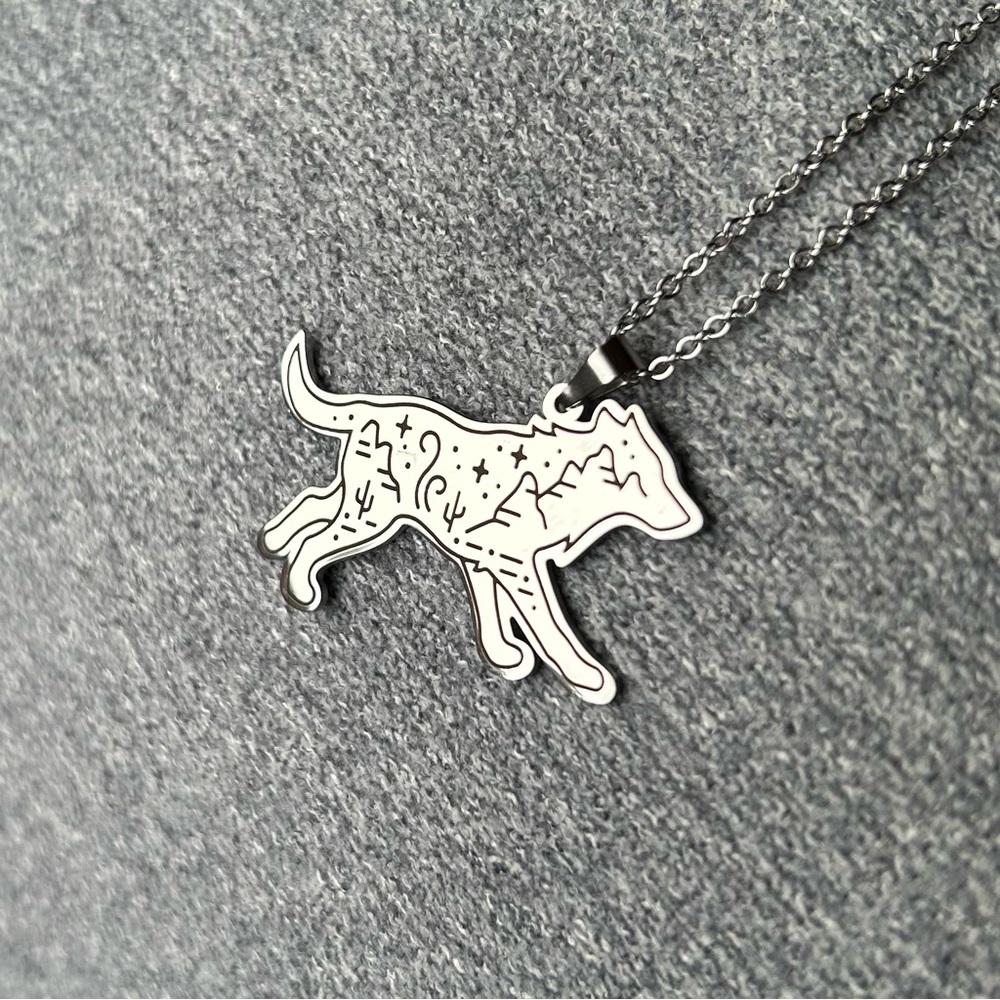 Wolf Silhouette Stainless Steel Pendant ~ Adjustable Necklace ~ Brand New!